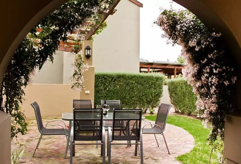 Fotos del hotel Devonvale Golf & Wine Lodge:  2