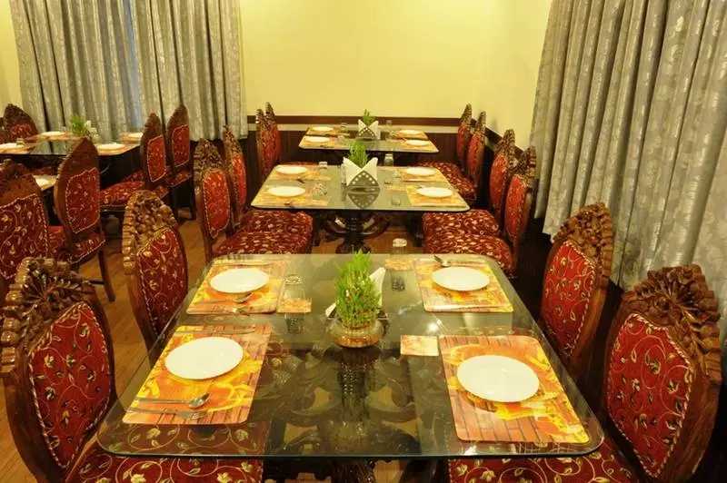 Fotos del hotel Emarald:  3