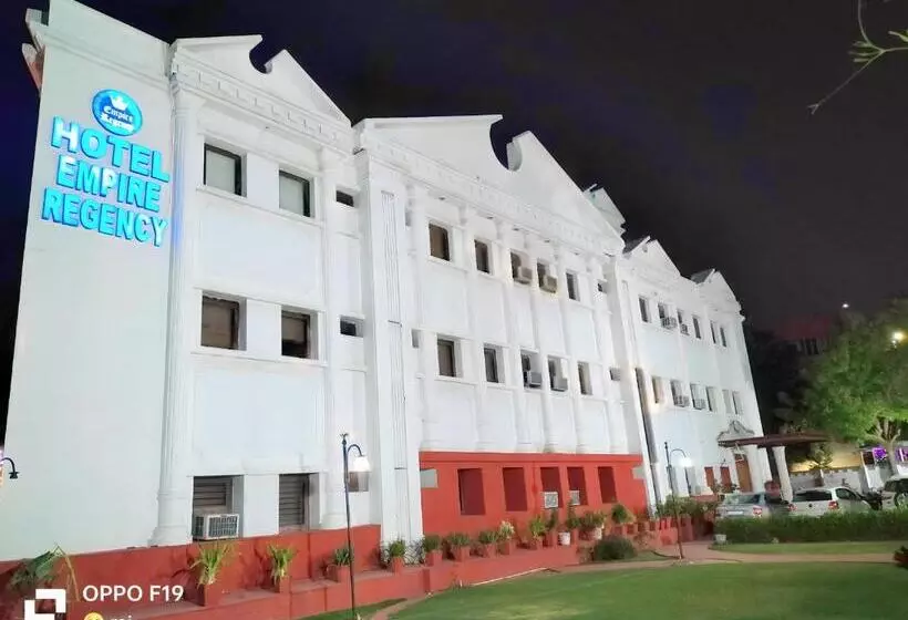 Fotos del hotel Empire Regency:  8