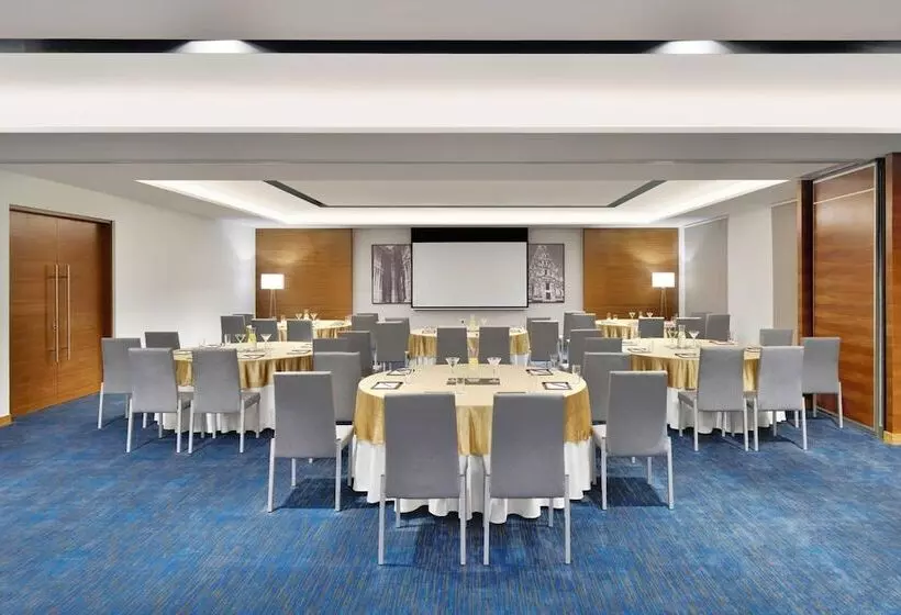 Fotos del hotel Fairfield By Marriott Bengaluru Whitefield:  13