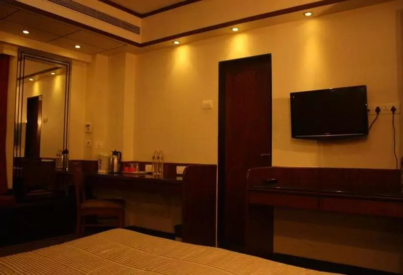 Fotos del hotel Karl Residency:  14