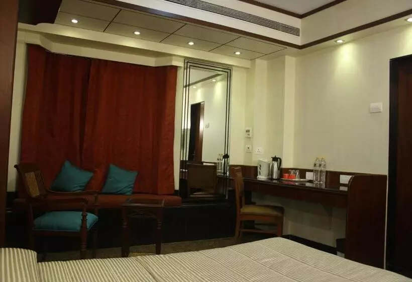 Fotos del hotel Karl Residency:  19