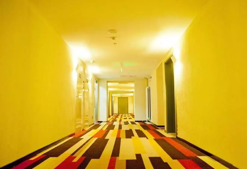 Fotos del hotel Ibis Tianjin Railway Station:  3