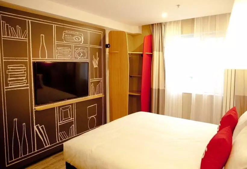 Fotos del hotel Ibis Tianjin Railway Station:  8