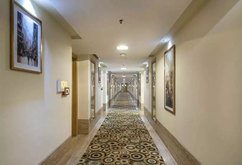 Fotos del hotel Radisson Gurugram Sohna Road City Center:  20