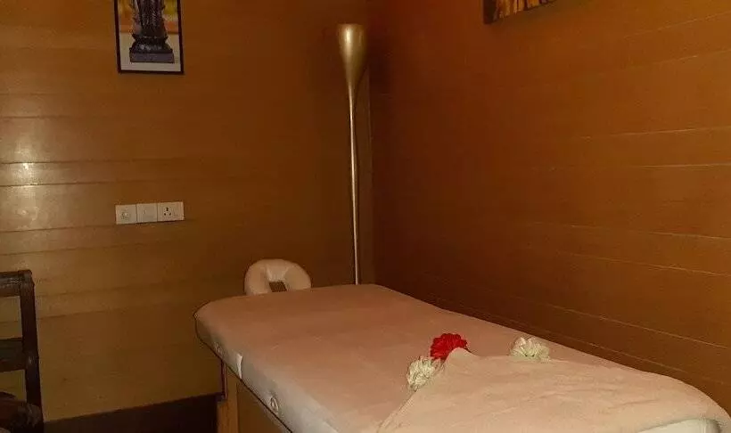 Fotos del hotel Radisson Gurugram Sohna Road City Center:  25