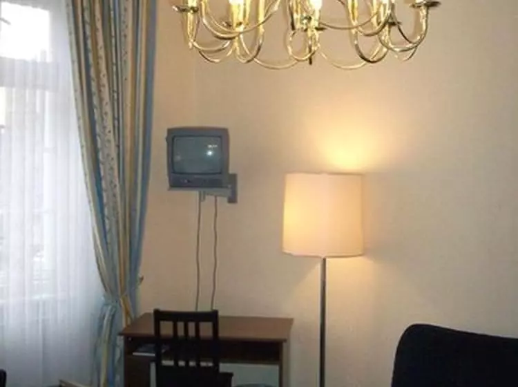 Fotos del hotel Amelie Berlin West:  2