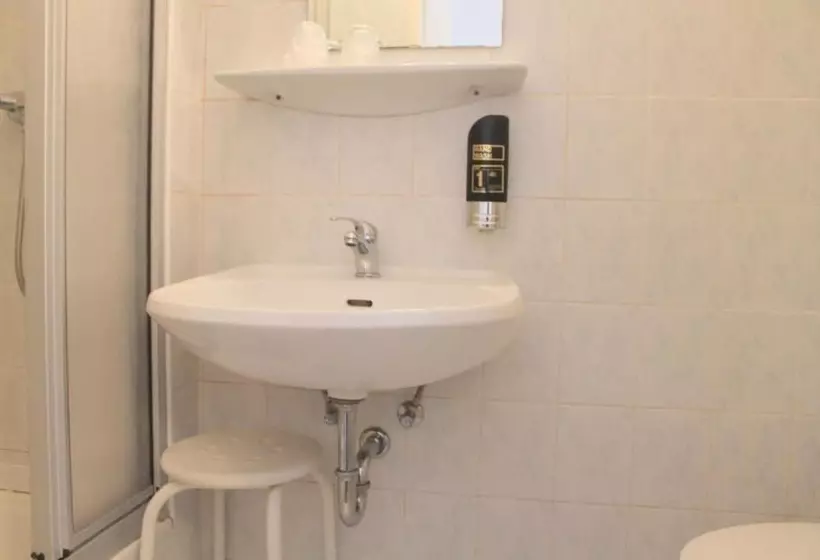 Fotos del hotel Amelie Berlin West:  8