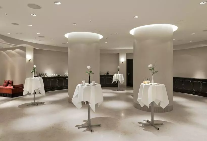 Fotos del hotel Crowne Plaza Berlin  Potsdamer Platz, An Ihg:  2