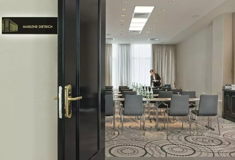 Fotos del hotel Crowne Plaza Berlin  Potsdamer Platz, An Ihg:  19