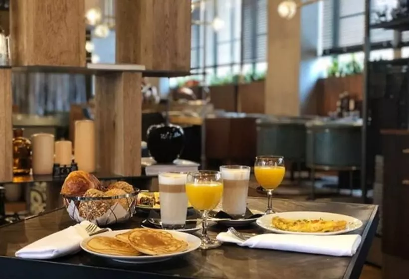 Fotos del hotel Crowne Plaza Berlin  Potsdamer Platz, An Ihg:  24