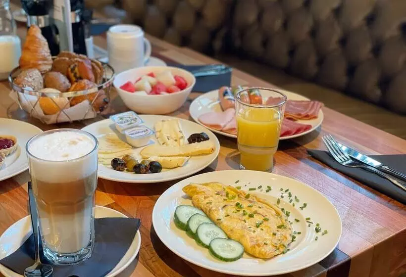 Fotos del hotel Crowne Plaza Berlin  Potsdamer Platz, An Ihg:  7