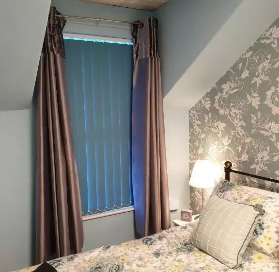 Fotos del hotel New Bond:  8