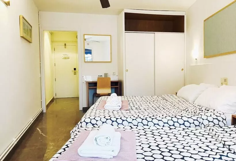 Fotos del hotel La Caleta De Tamariu:  22