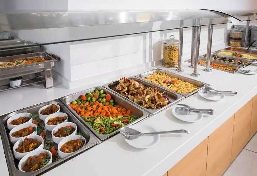 Fotos del hotel Elmi Beach Hotel & Suites:  8