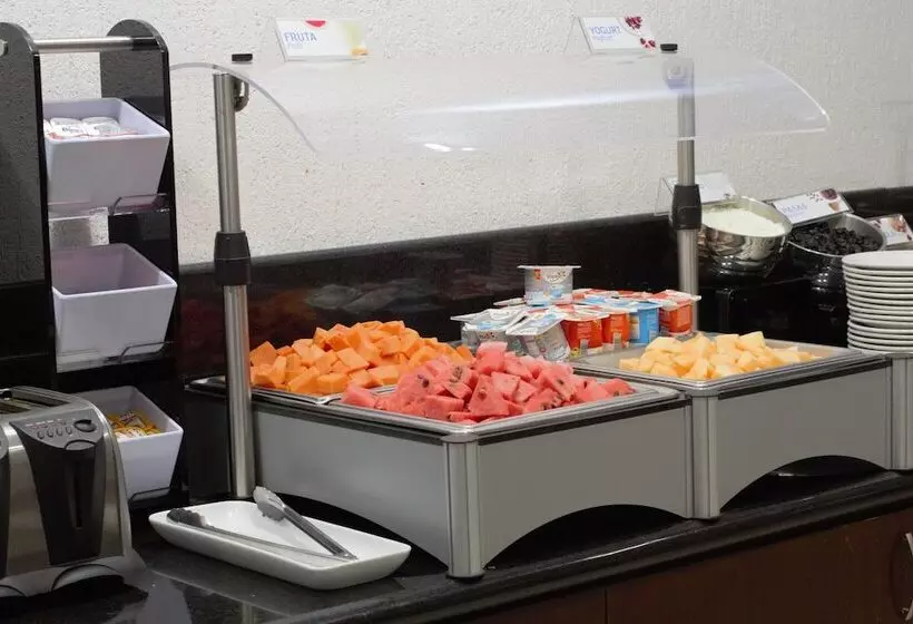 Fotos del hotel Holiday Inn Express & Suites Tuxtla Gutierrez La Marimba, An Ihg:  24