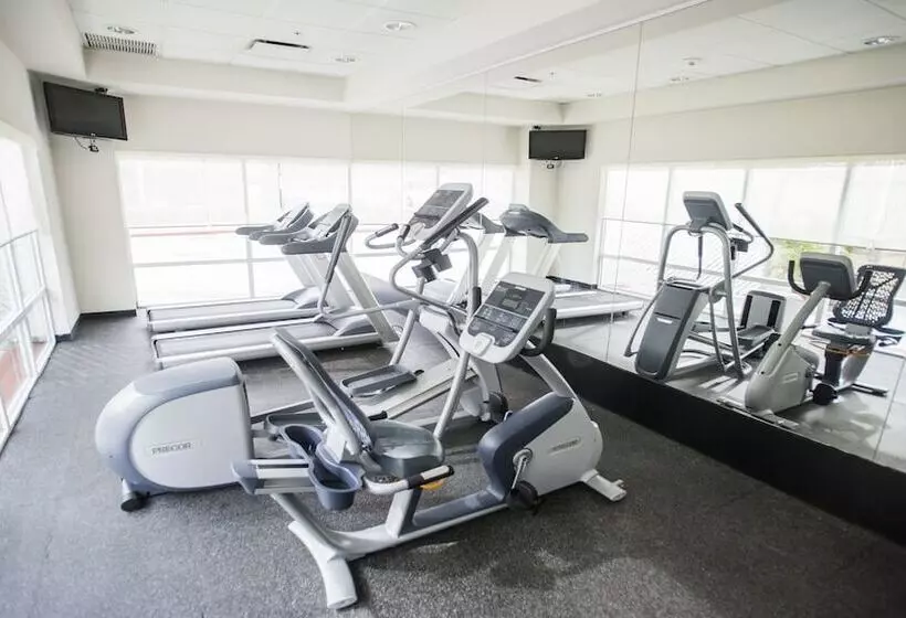 Fotos del hotel Holiday Inn Express & Suites Tuxtla Gutierrez La Marimba, An Ihg:  11