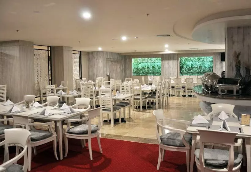 Fotos del hotel Beverly  Batam:  11