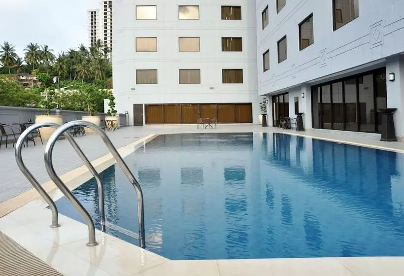 Fotos del hotel Beverly  Batam:  2