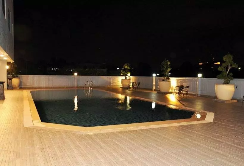 Fotos del hotel Beverly  Batam:  16