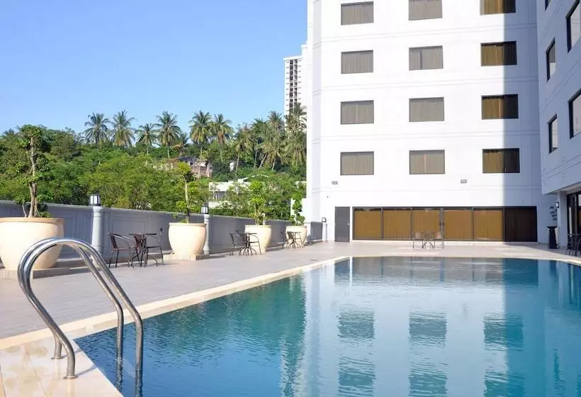 Fotos del hotel Beverly  Batam:  13