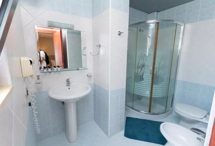 Fotos del hotel Brilant Saranda:  4