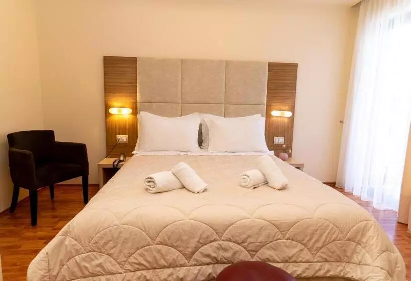 Fotos del hotel Brilant Saranda:  9