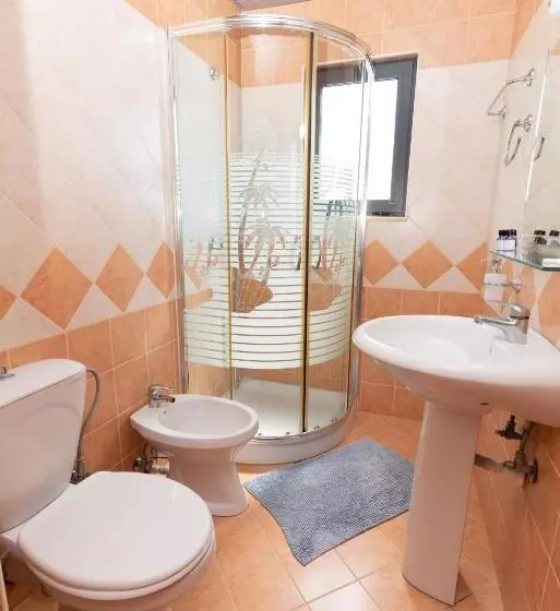 Fotos del hotel Brilant Saranda:  2