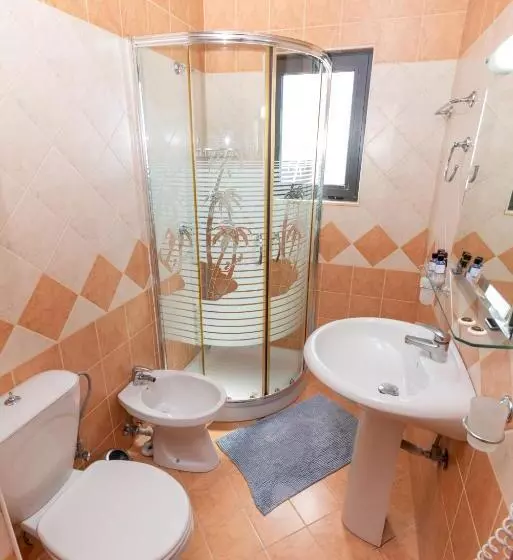 Fotos del hotel Brilant Saranda:  6