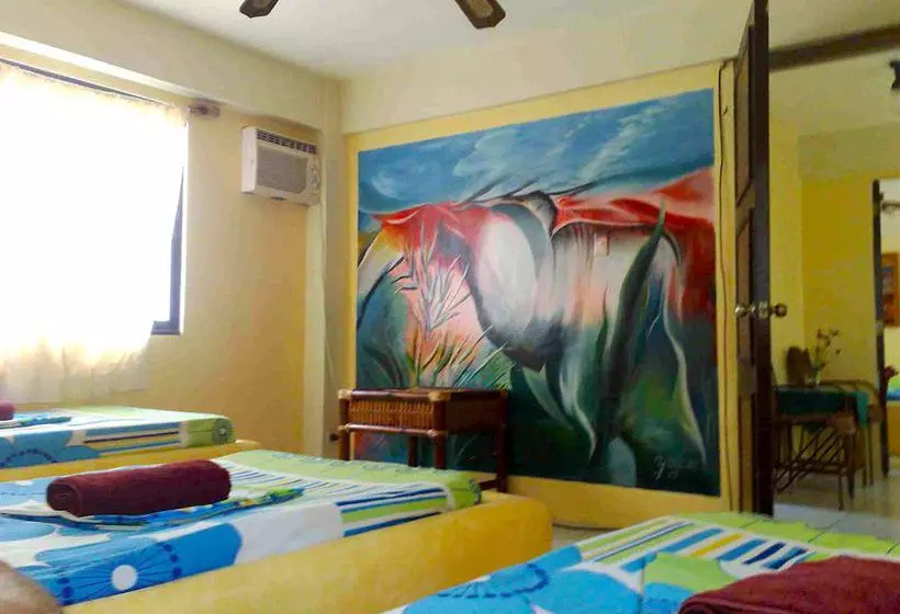 Paradise Bay Beach & Watersport Resort