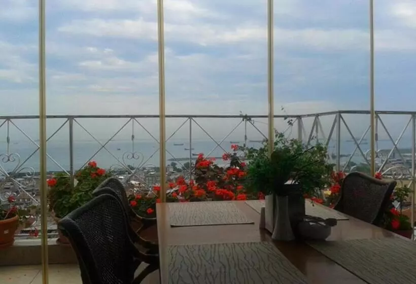 Fotos del hotel Linda:  22