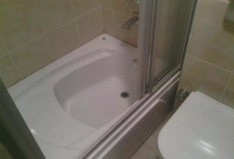 Fotos del hotel Linda:  19