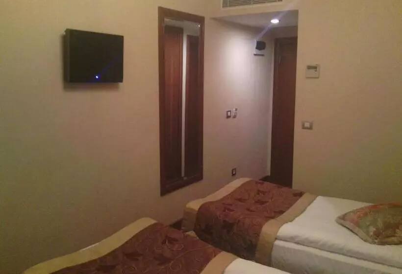 Fotos del hotel Linda:  2