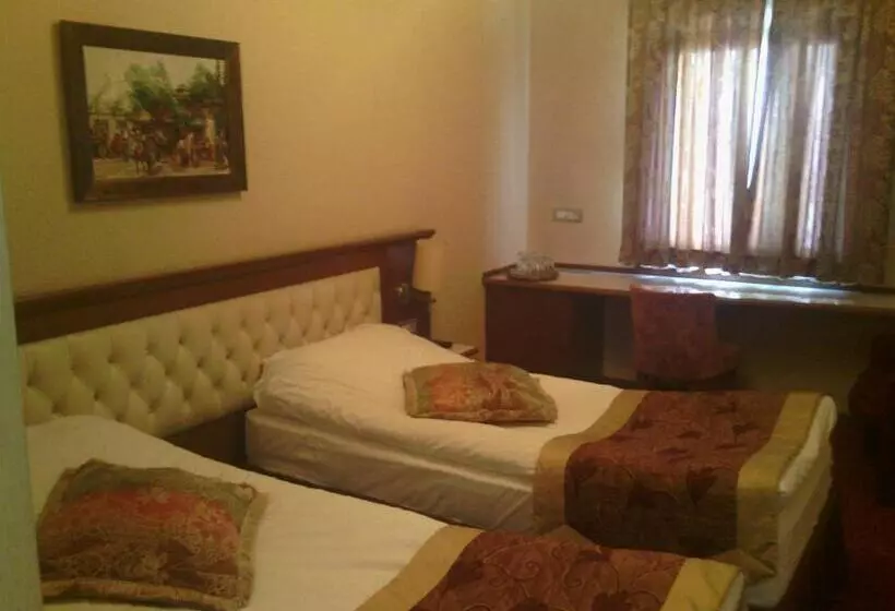 Fotos del hotel Linda:  23