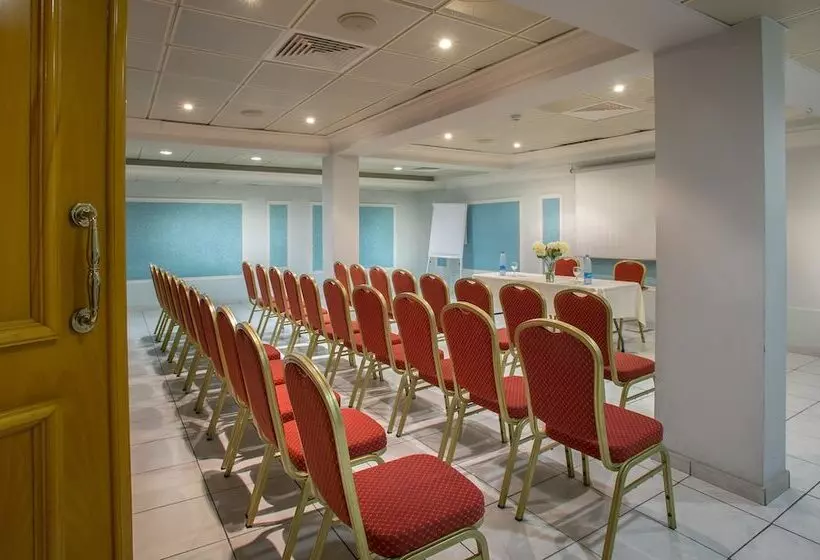 Fotos del hotel Kapetanios Limassol:  11