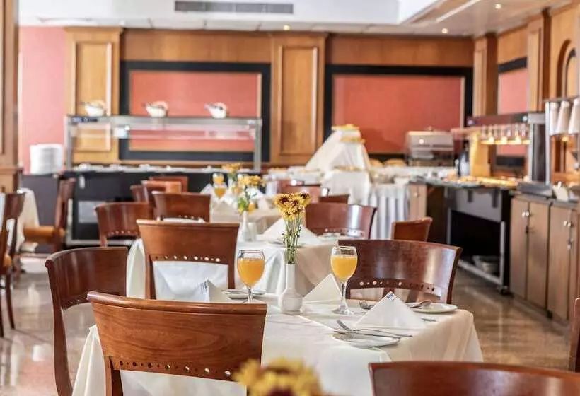 Fotos del hotel Kapetanios Limassol:  3