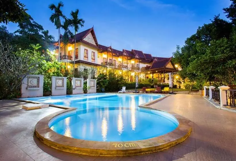 Fotos del hotel Phuwanalee Resort:  3