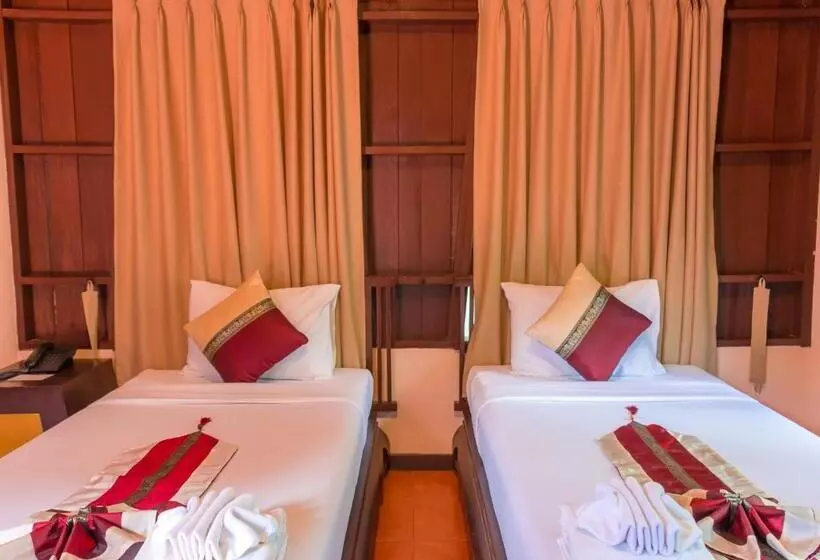 Fotos del hotel Phuwanalee Resort:  11