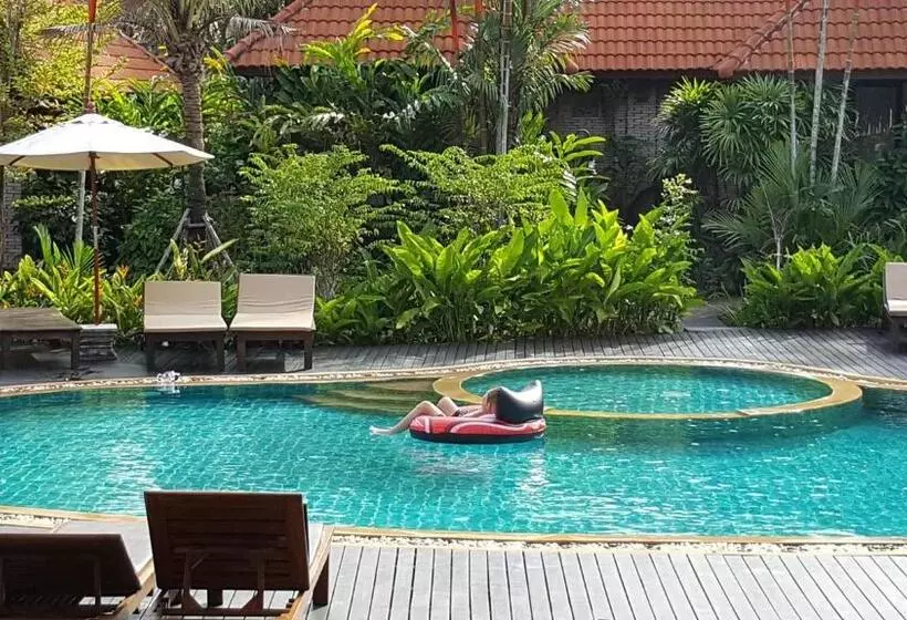 Tropicana Lanta Resort