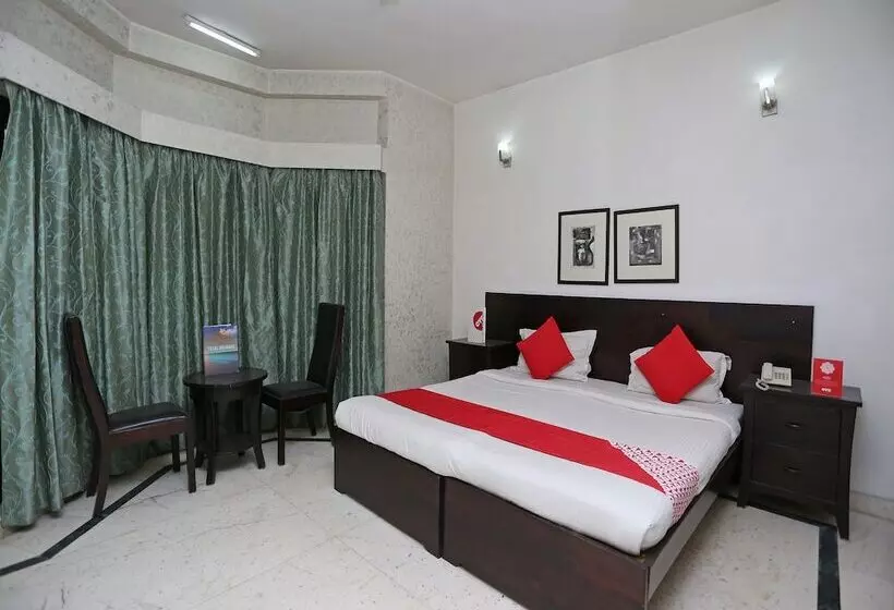 Fotos del hotel Crossroads Woodbridge:  19