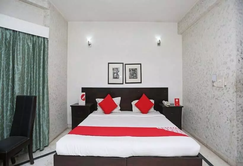 Fotos del hotel Crossroads Woodbridge:  17