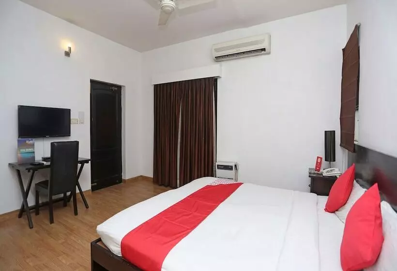 Fotos del hotel Crossroads Woodbridge:  22