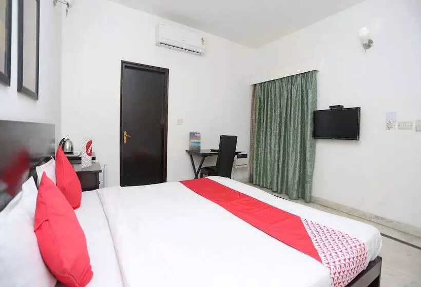 Fotos del hotel Crossroads Woodbridge:  15