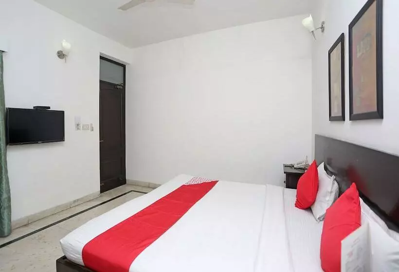 Fotos del hotel Crossroads Woodbridge:  13