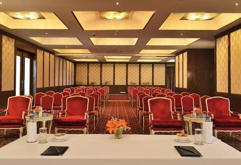 Fotos del hotel Rajasthali Resort And Spa:  7