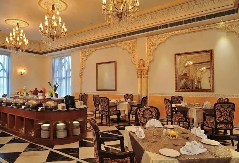 Fotos del hotel Rajasthali Resort And Spa:  16