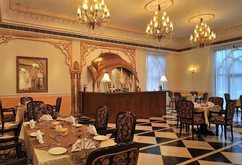 Fotos del hotel Rajasthali Resort And Spa:  18