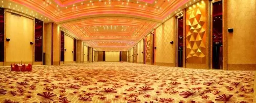 Fotos del hotel Wyndham Grand Qingdao:  16