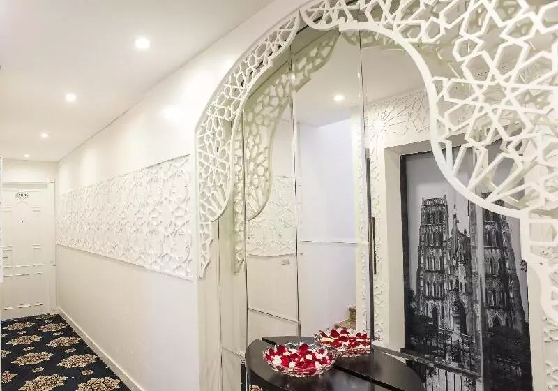 Fotos del hotel Minerva Church:  2