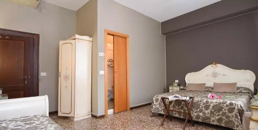 Fotos del hotel Casa Martini:  20